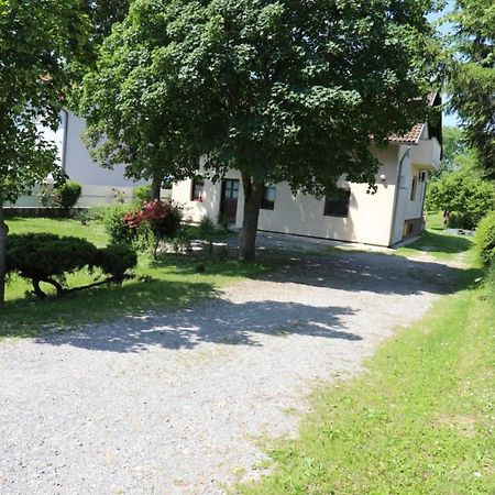 Maple Place Велика Горица Екстериор снимка